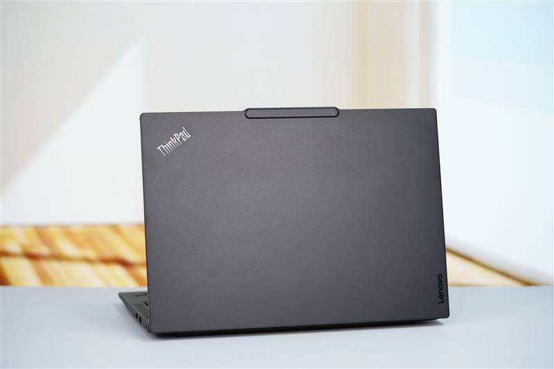 高端商務(wù)本需要怎樣的SSD！搭載長江存儲PC411的聯(lián)想ThinkPad E14 Gen7磁盤性能測試：高性能 低功耗 穩(wěn)定可:高性能磁鐵
